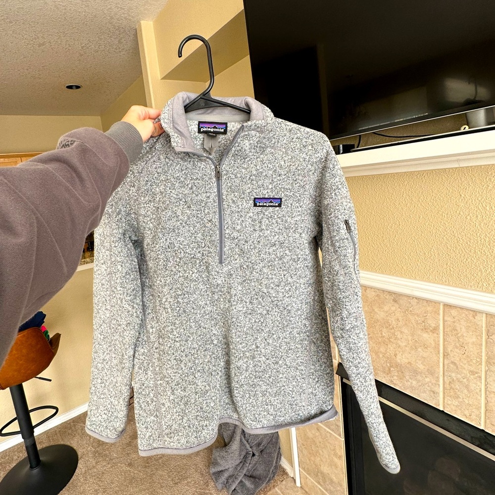 Patagonia half zip pullover women’s small